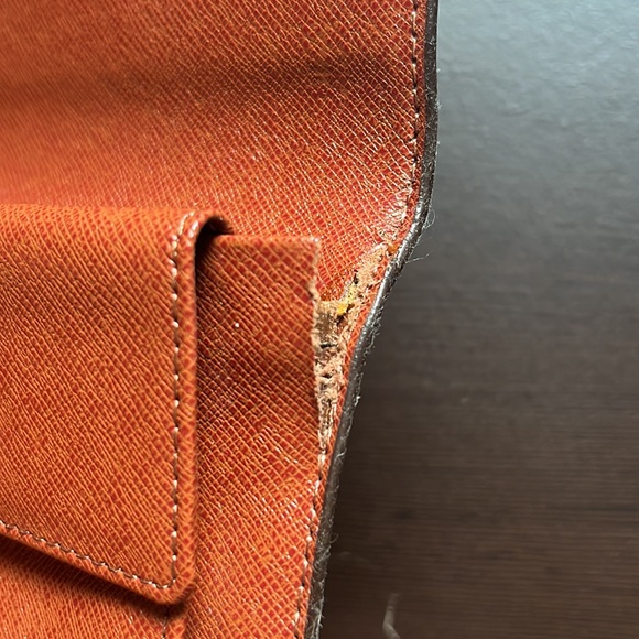 Monogram Initials Wallet - Picture 7 of 7